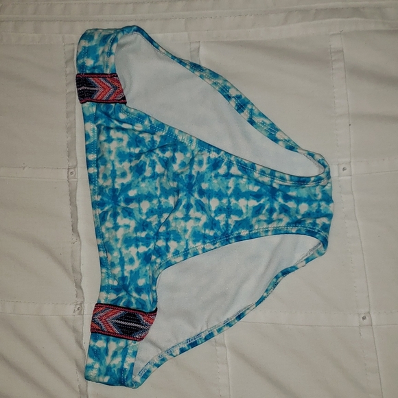Girl's Two Piece Bathing Suit - Picture 5 of 6